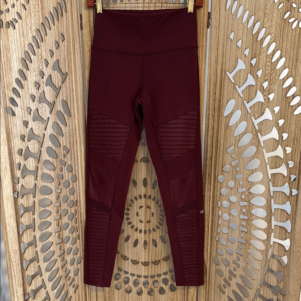 Alo High Waisted Burgundy Moto Leggings Sz M